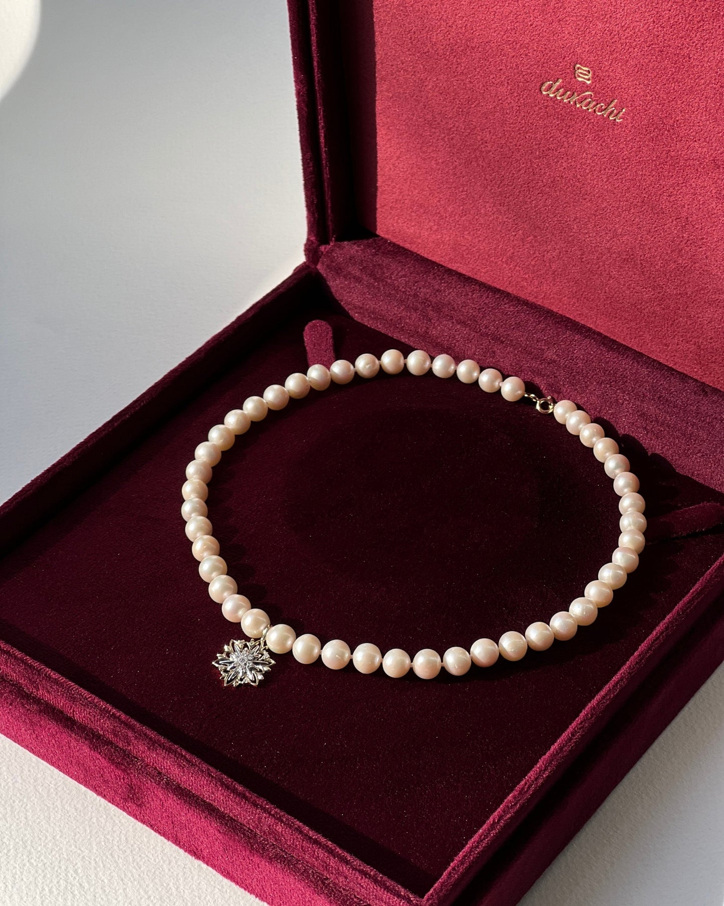 Collier Edelweiss en or avec perles