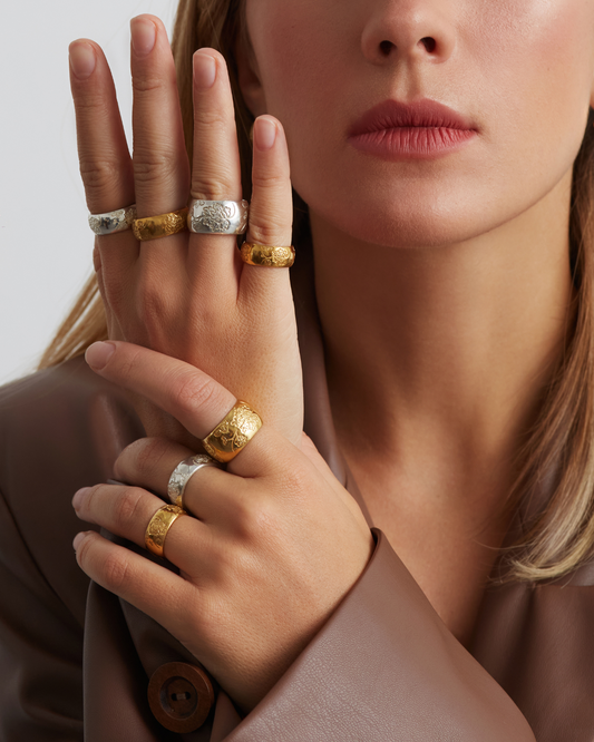 Gold Bloom mini ring