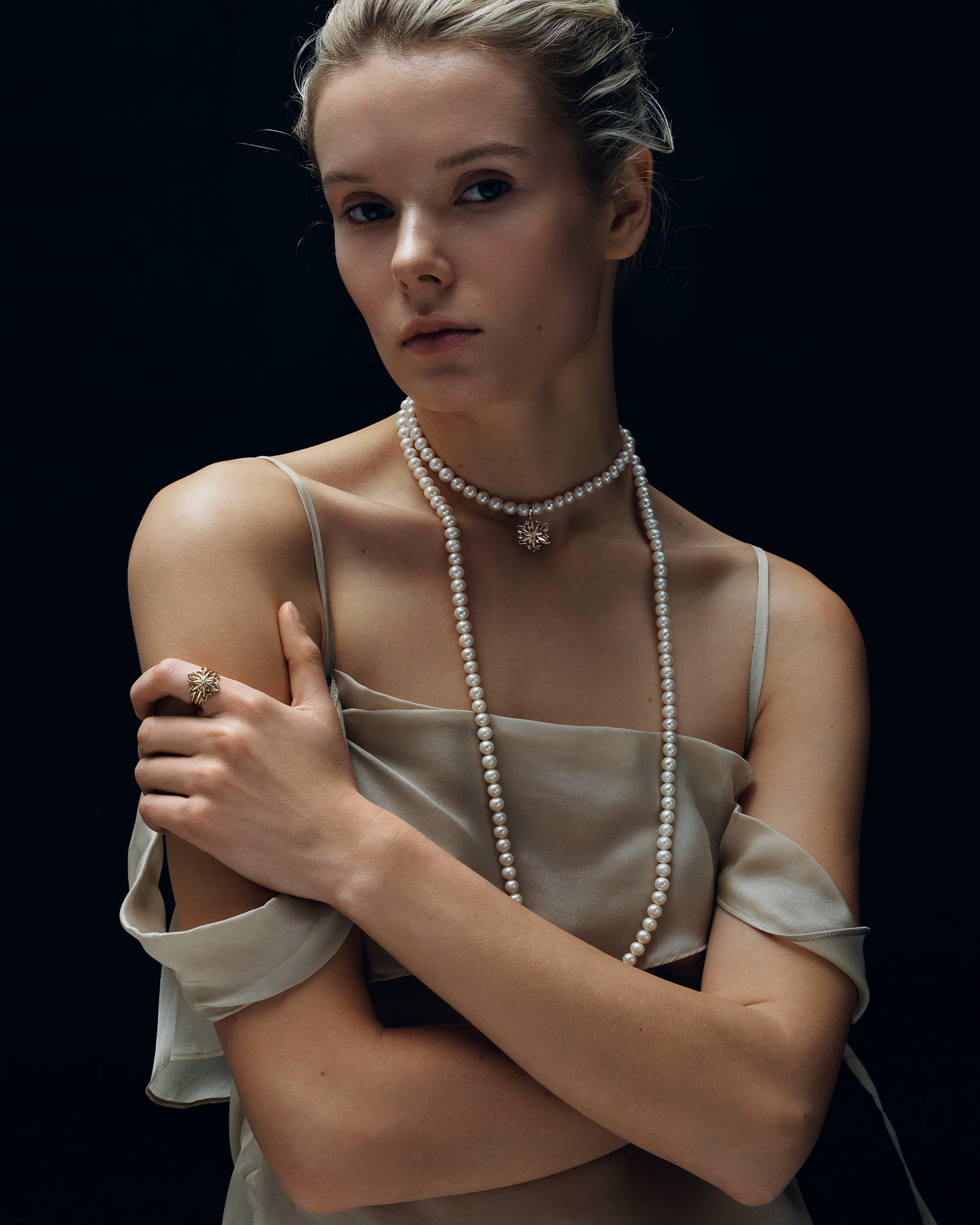 Long necklace Edelweiss with pearls