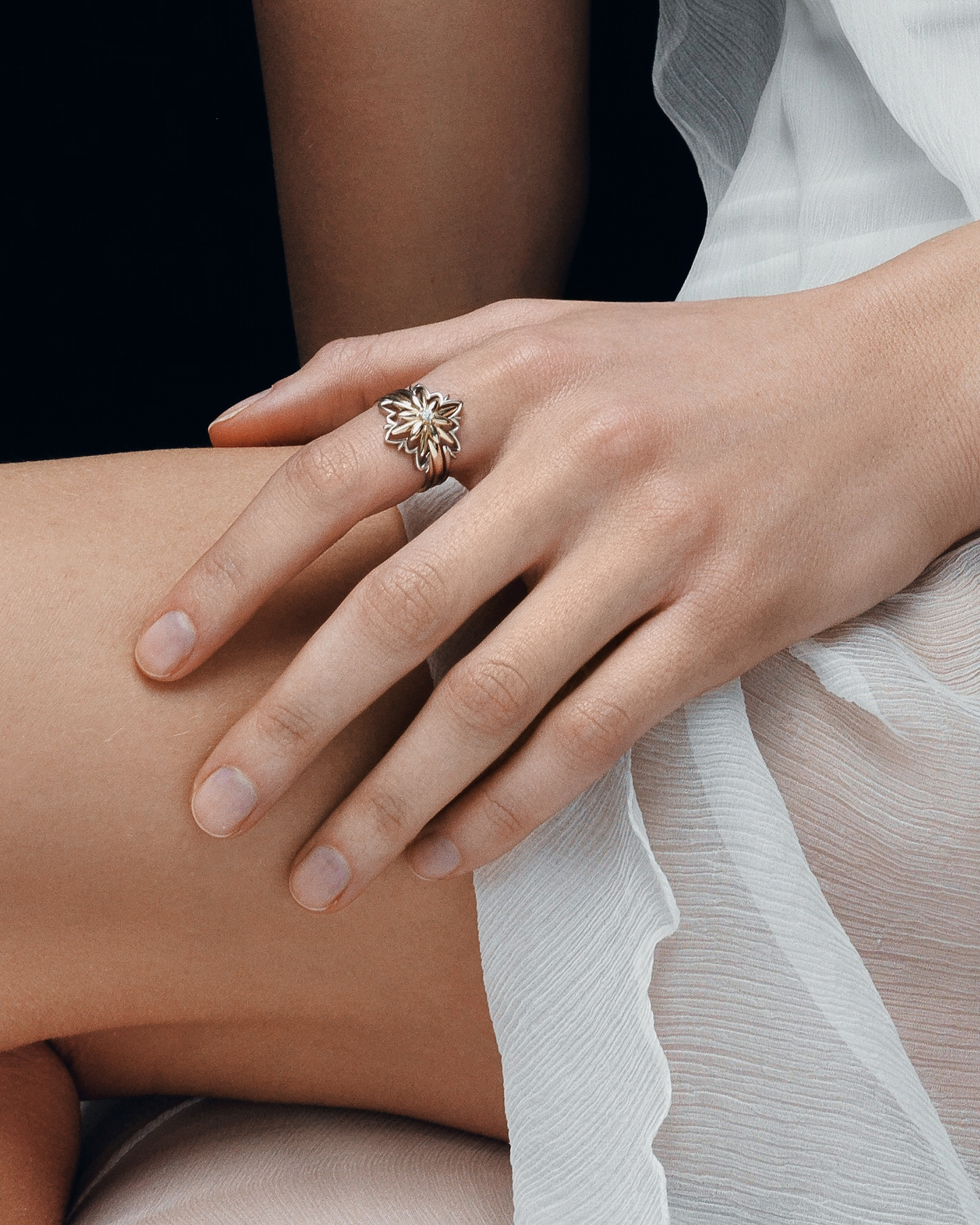 Gold ring Edelweiss
