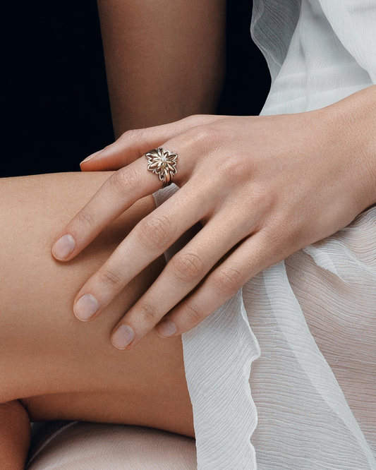 Gold ring Edelweiss