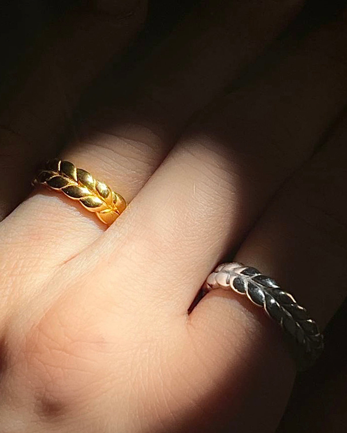 Silver spikelets ring
