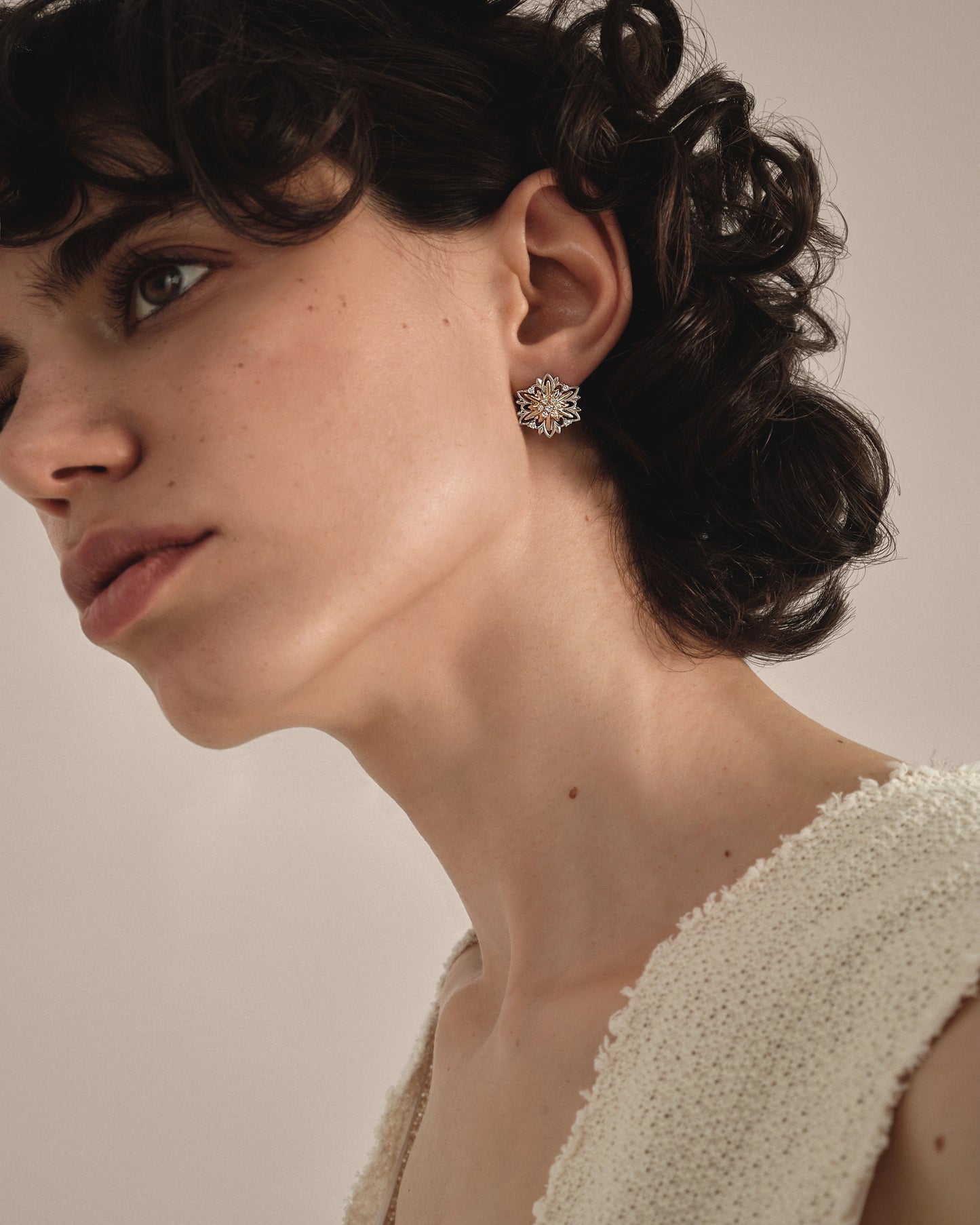 Gold Earrings Edelweiss with diamonds