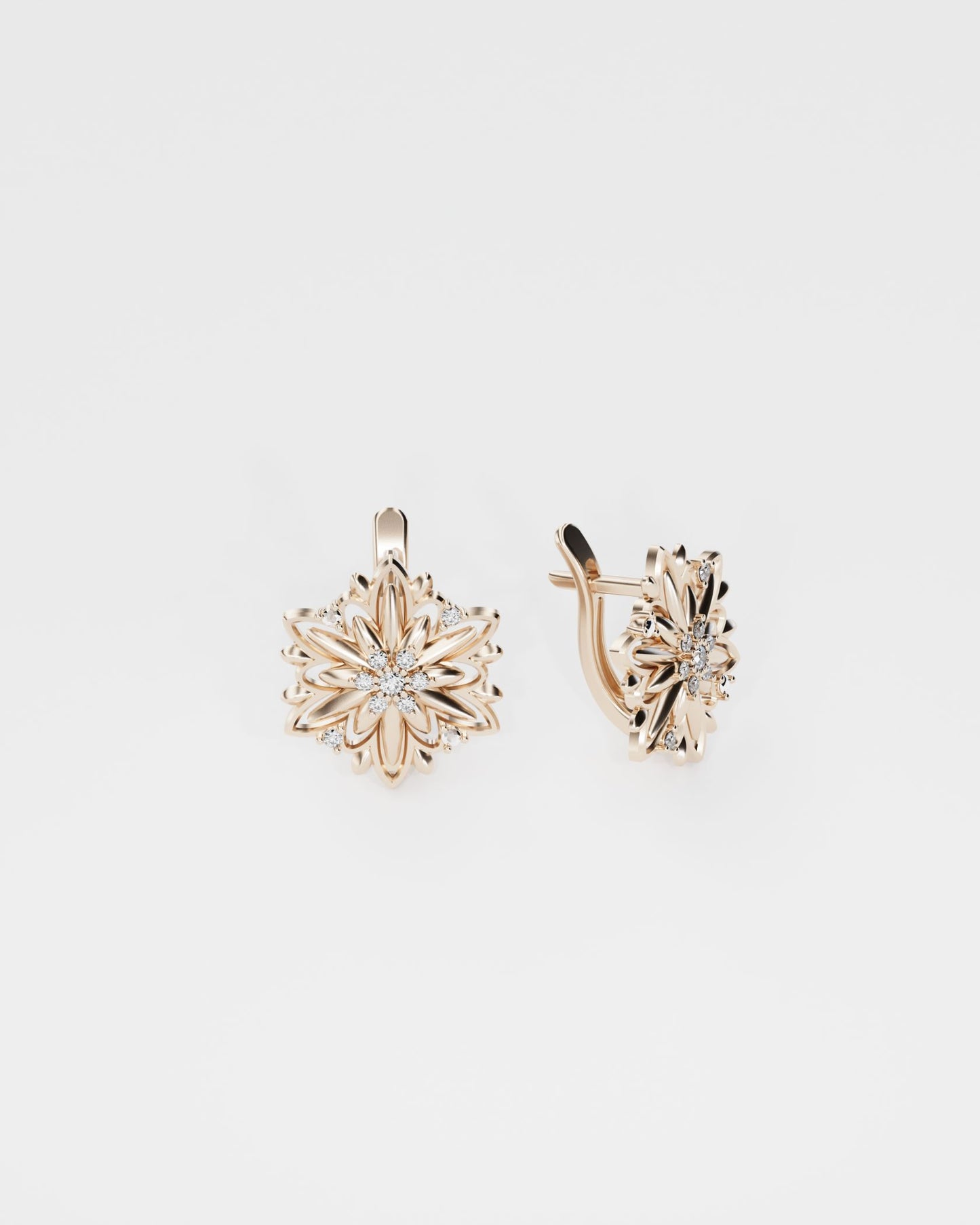 Gold Earrings Edelweiss with diamonds (Size M)