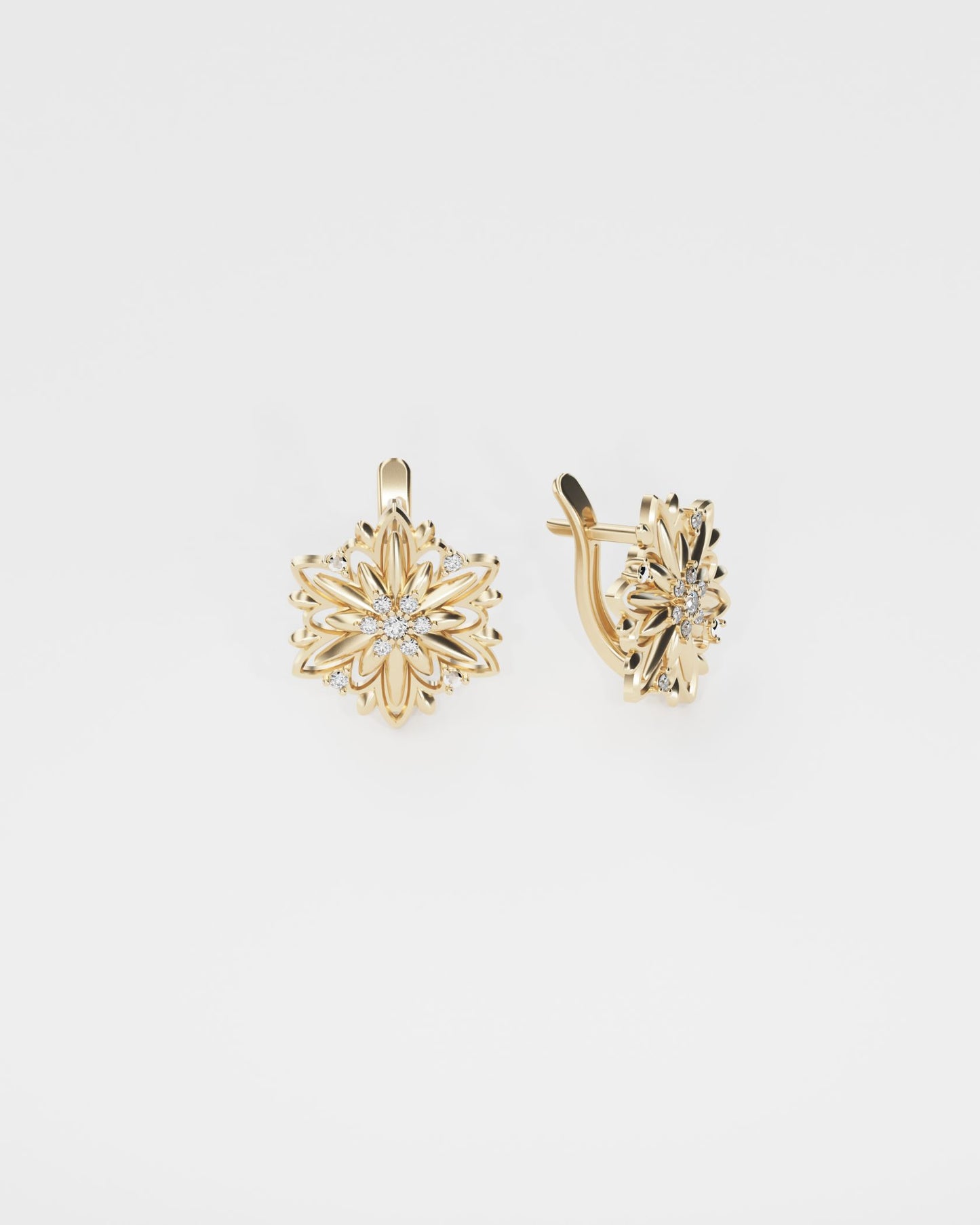Gold Earrings Edelweiss with diamonds (Size M)