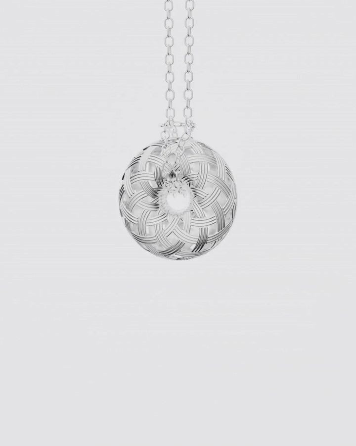 Round pendant Weaving