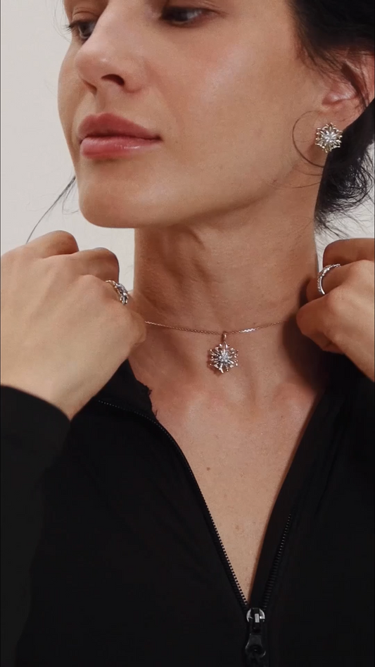Gold Pendant Edelweiss with diamonds (SIZE L)